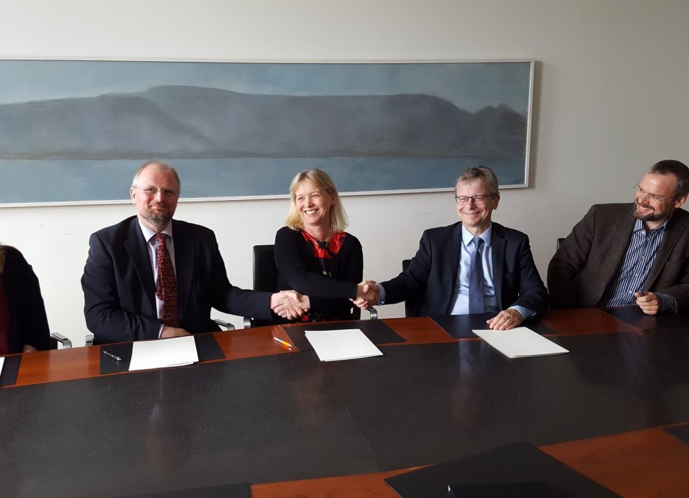 Undirritun samstarfssamnings fagnað